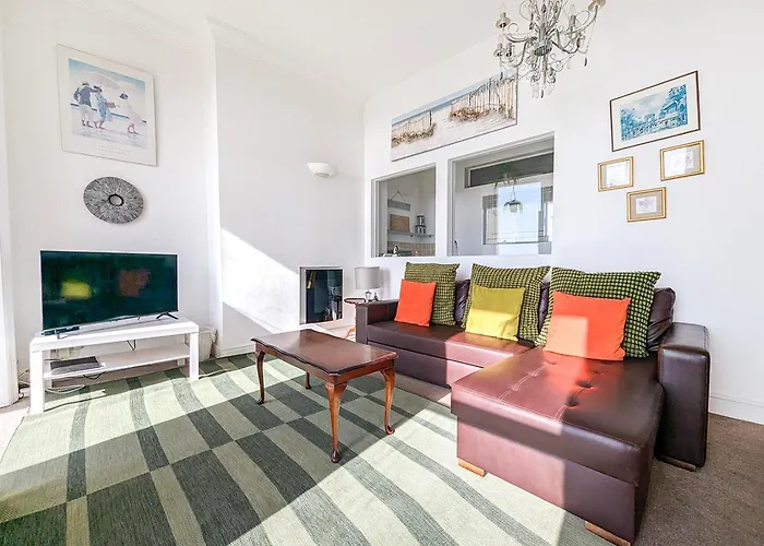 Marine Parade Sea View - By Brighton Holiday Lets